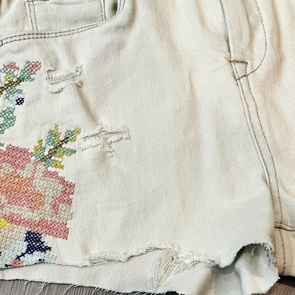 Blank NYC Big Girl's Closer Together Cross Stitch Embroidered Shorts Sizes 10/14 - Picture 9 of 16